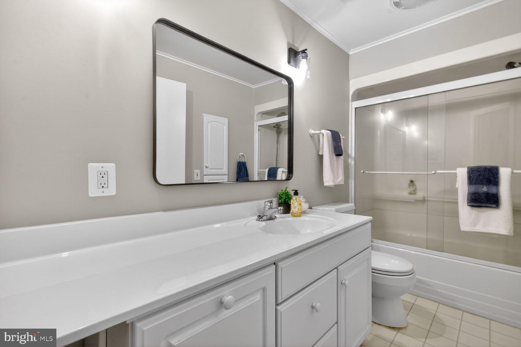 1530 Murphy Lane Silver Spring, MD 20905 - Photo 8 of 75