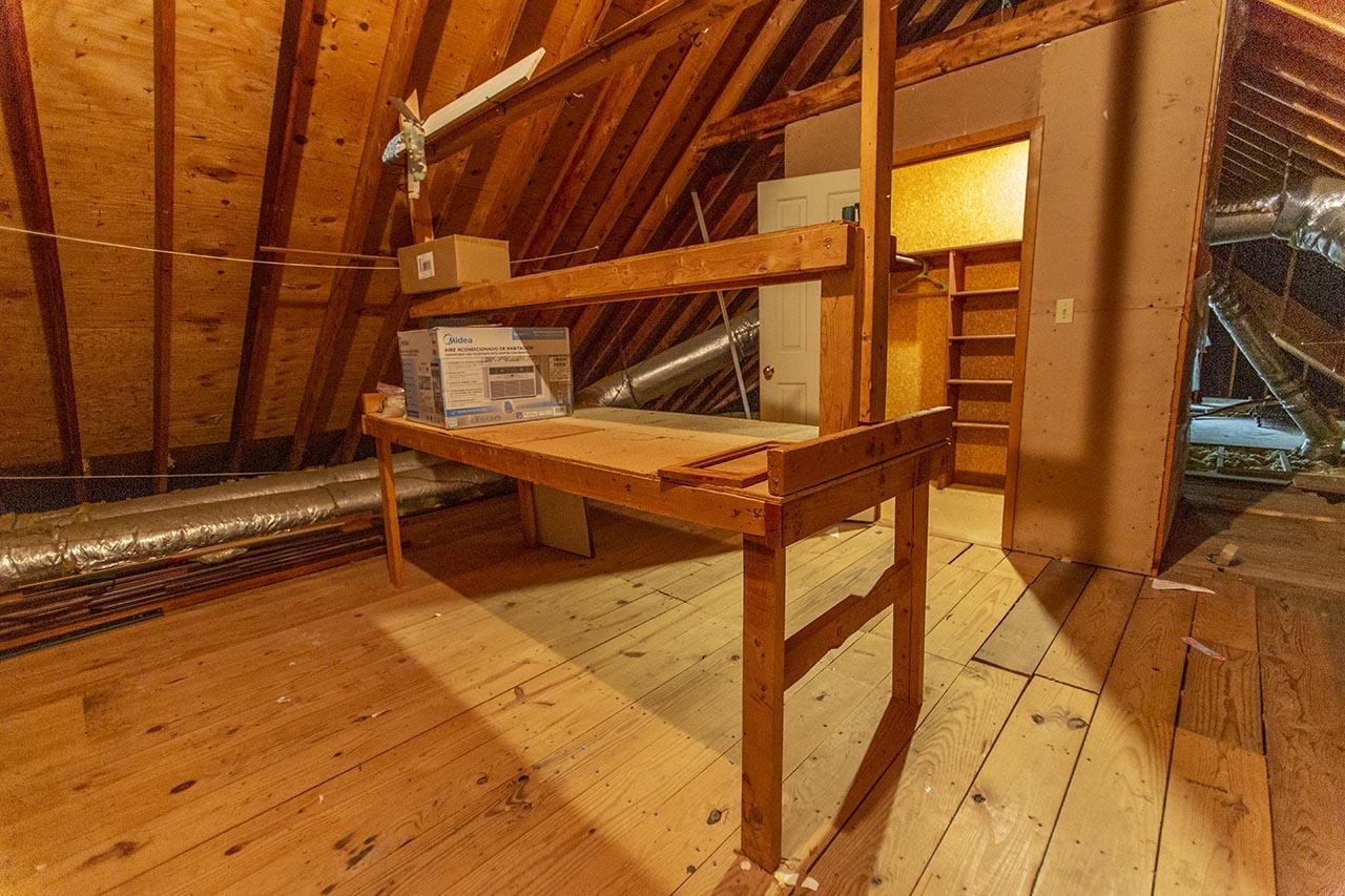 124 South Walnut Bend Road Memphis, TN 38018 - Photo 21 of 22 a view of an chairs under an umbrella