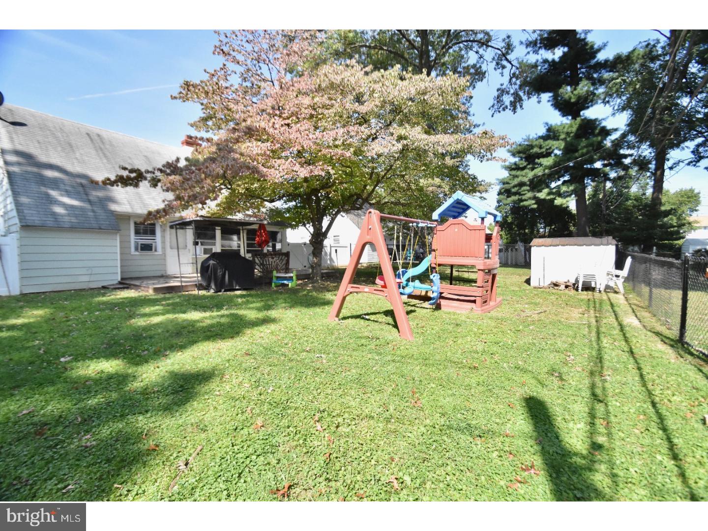 9207 Andover Road Philadelphia, PA 19114 - Photo 16 of 17 Exterior Back