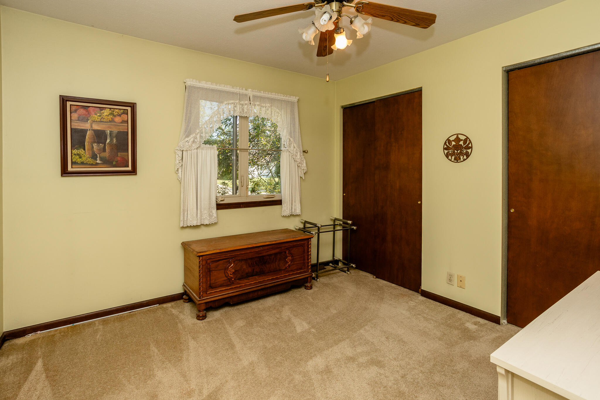 216 East Dunn Road New Carlisle, IN 46552 - Photo 12 of 22 2048x1365