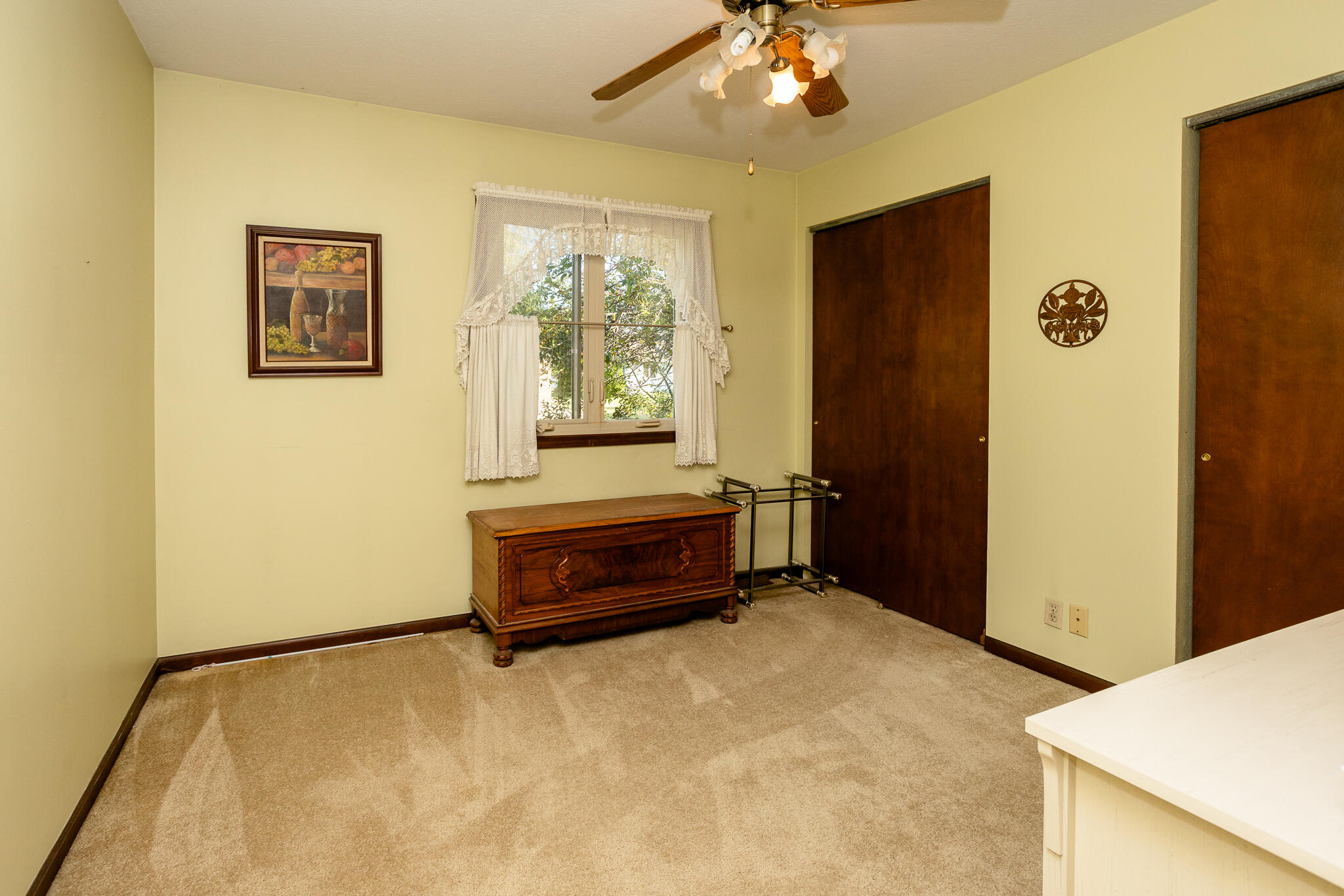 216 East Dunn Road New Carlisle, IN 46552 - Photo 13 of 22 2048x1365