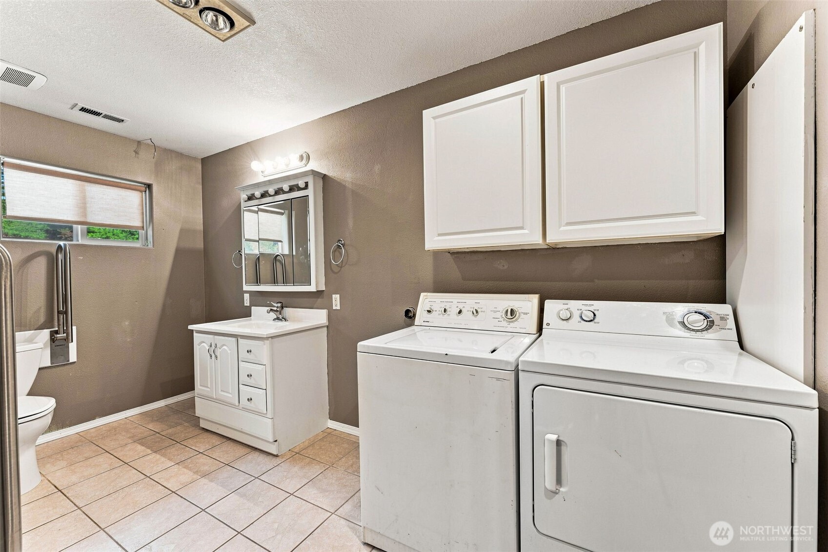 8610 Sequoia Road Yelm, WA 98597 - Photo 19 of 40 Gallery Image 19