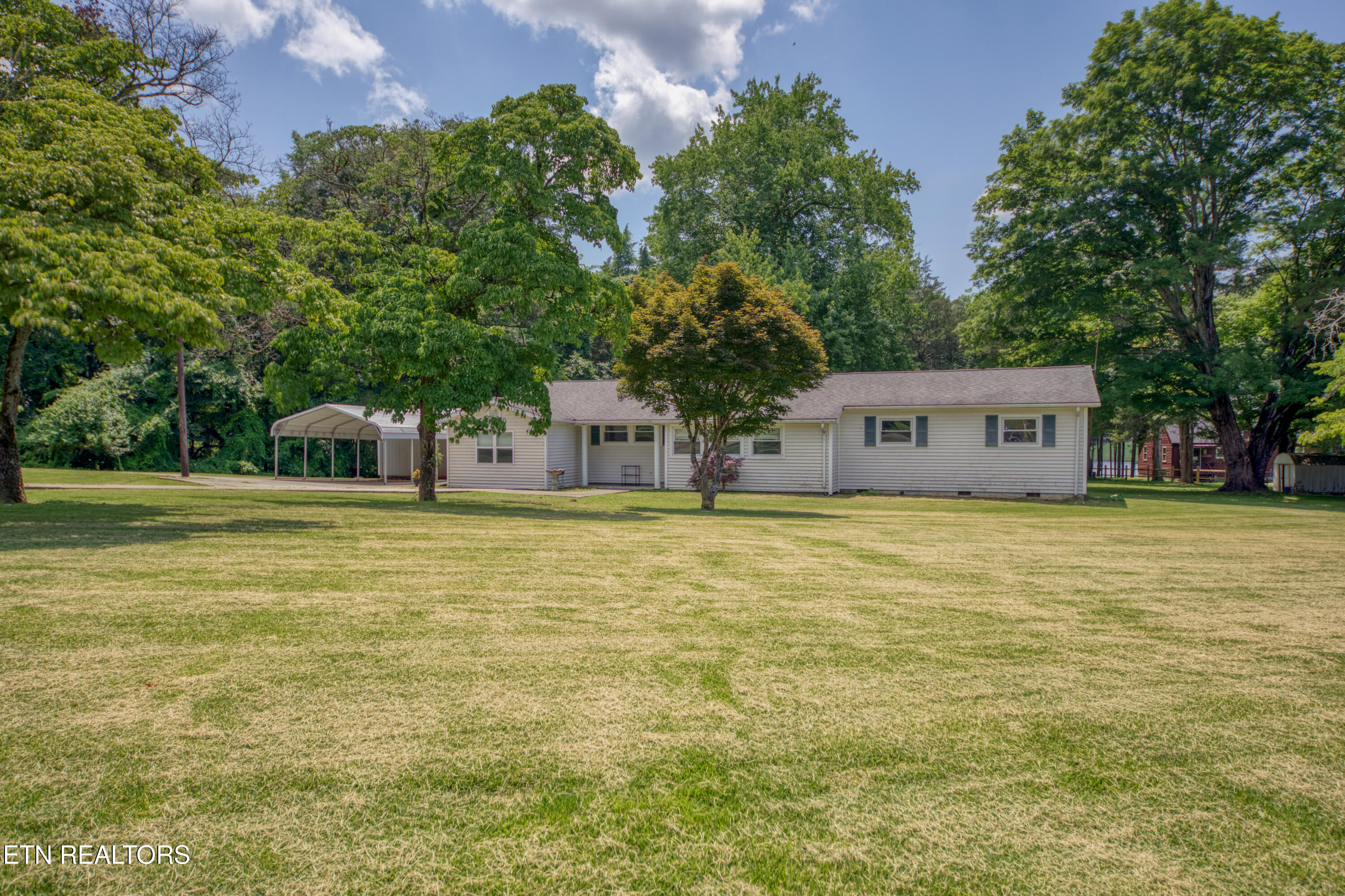 307 Anglers Cove Road Kingston, TN 37763 - Photo 36 of 44 0H3A9665_69_Original