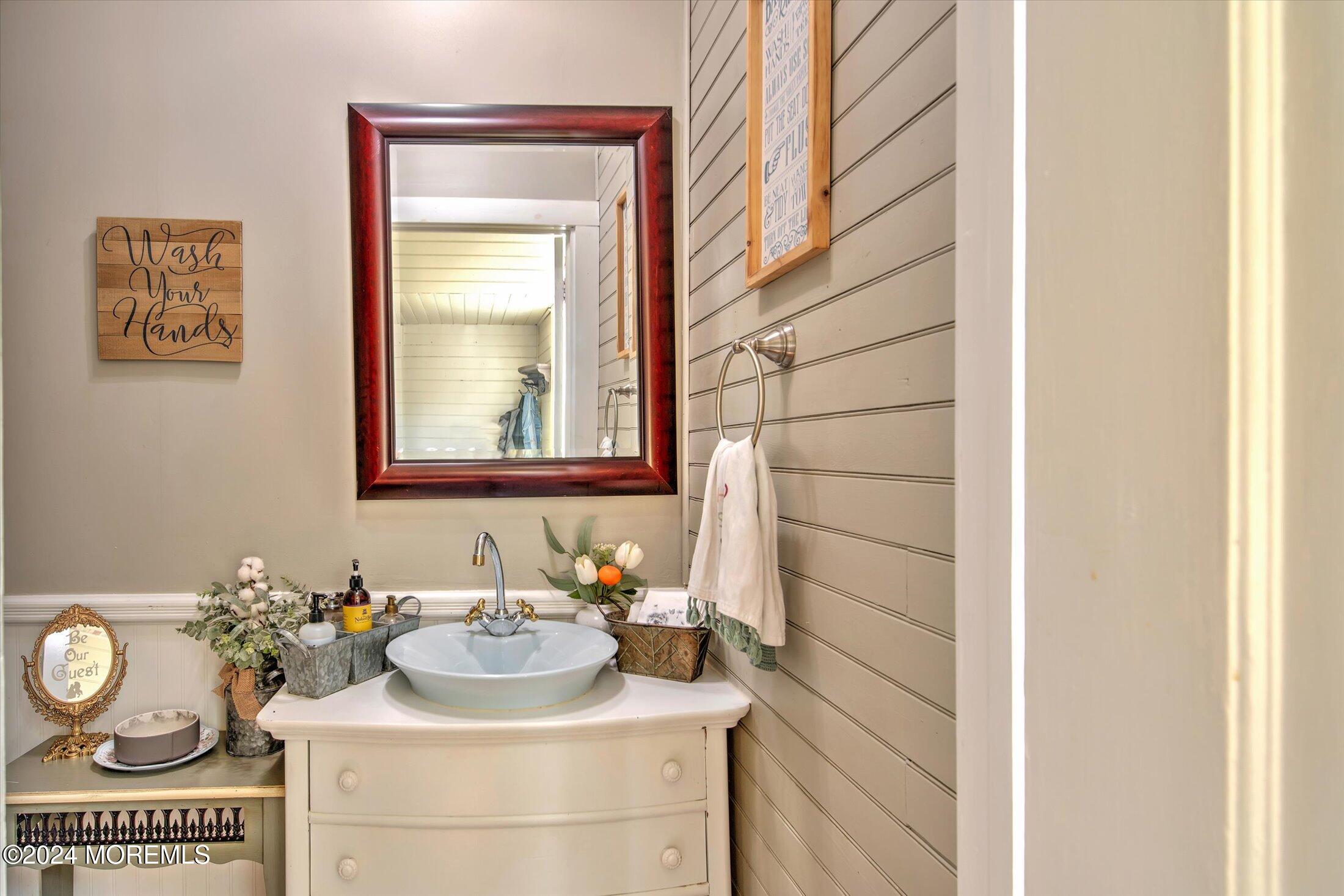 286 Whitesville Road Jackson, NJ 08527 - Photo 16 of 34 28-POWDER ROOM