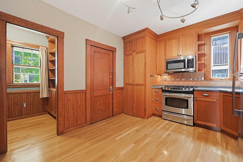 39 Sedgwick Street, Unit 1 Boston, MA 02130 - Photo 9 of 30