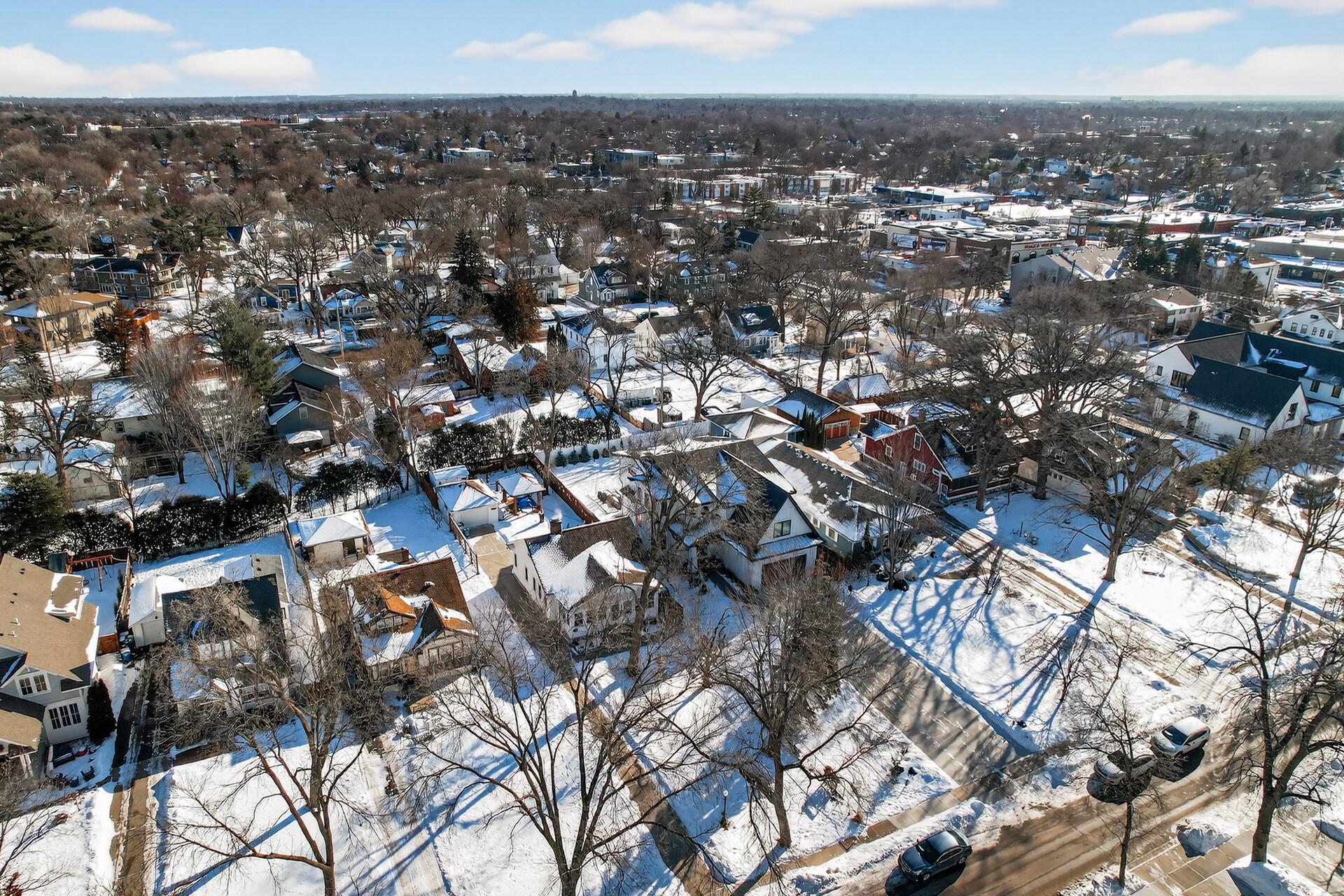 4235 Scott Terrace Edina, MN 55416 - Photo 2 of 11