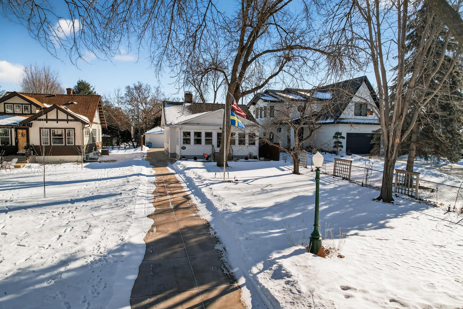 4235 Scott Terrace Edina, MN 55416 - Photo 6 of 11