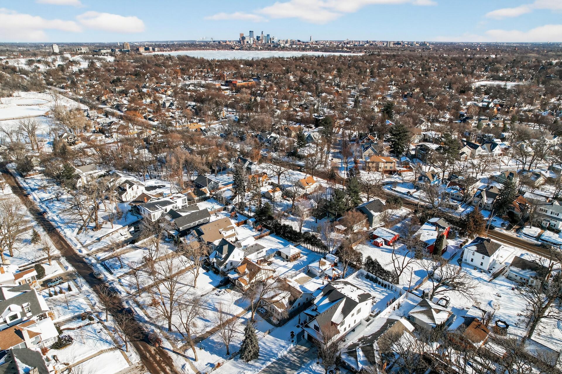 4235 Scott Terrace Edina, MN 55416 - Photo 10 of 11