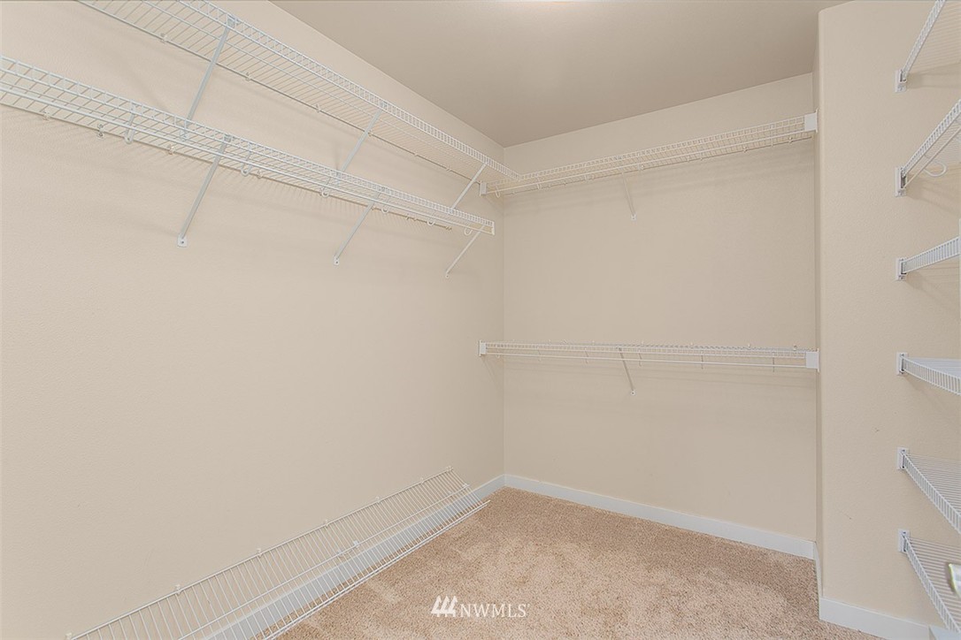 21913 42 Avenue Southeast Bothell, WA 98021 - Photo 15 of 24 a view of small space