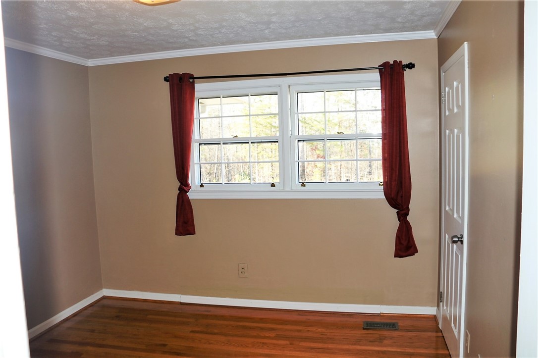 403 Coffee Road Walhalla, SC 29691 - Photo 11 of 28 Gallery Image 11