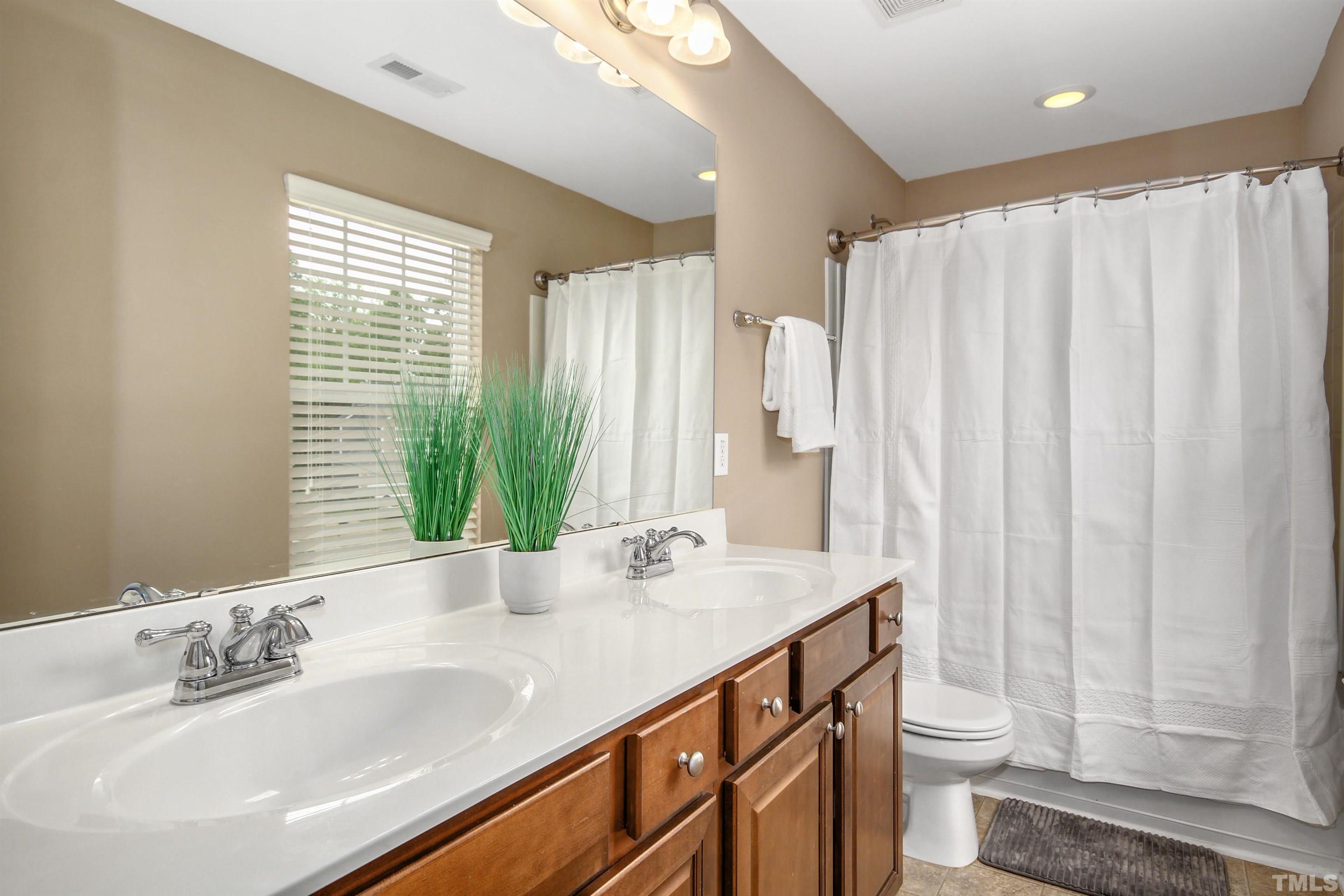 605 Smith Ridge Way Fuquay-Varina, NC 27526 - Photo 11 of 22 Gallery Image 11