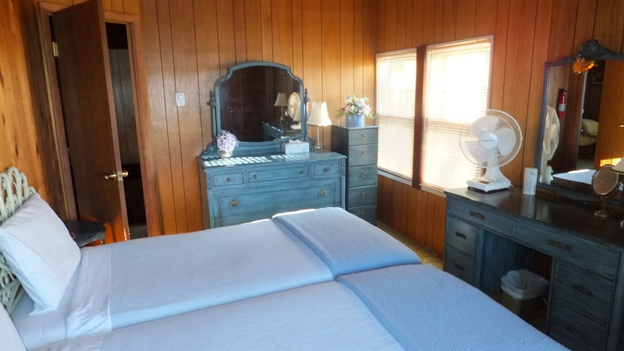 8510 Bay Point Road Beulah, MI 49617 - Photo 47 of 48 1799781-46.JPG