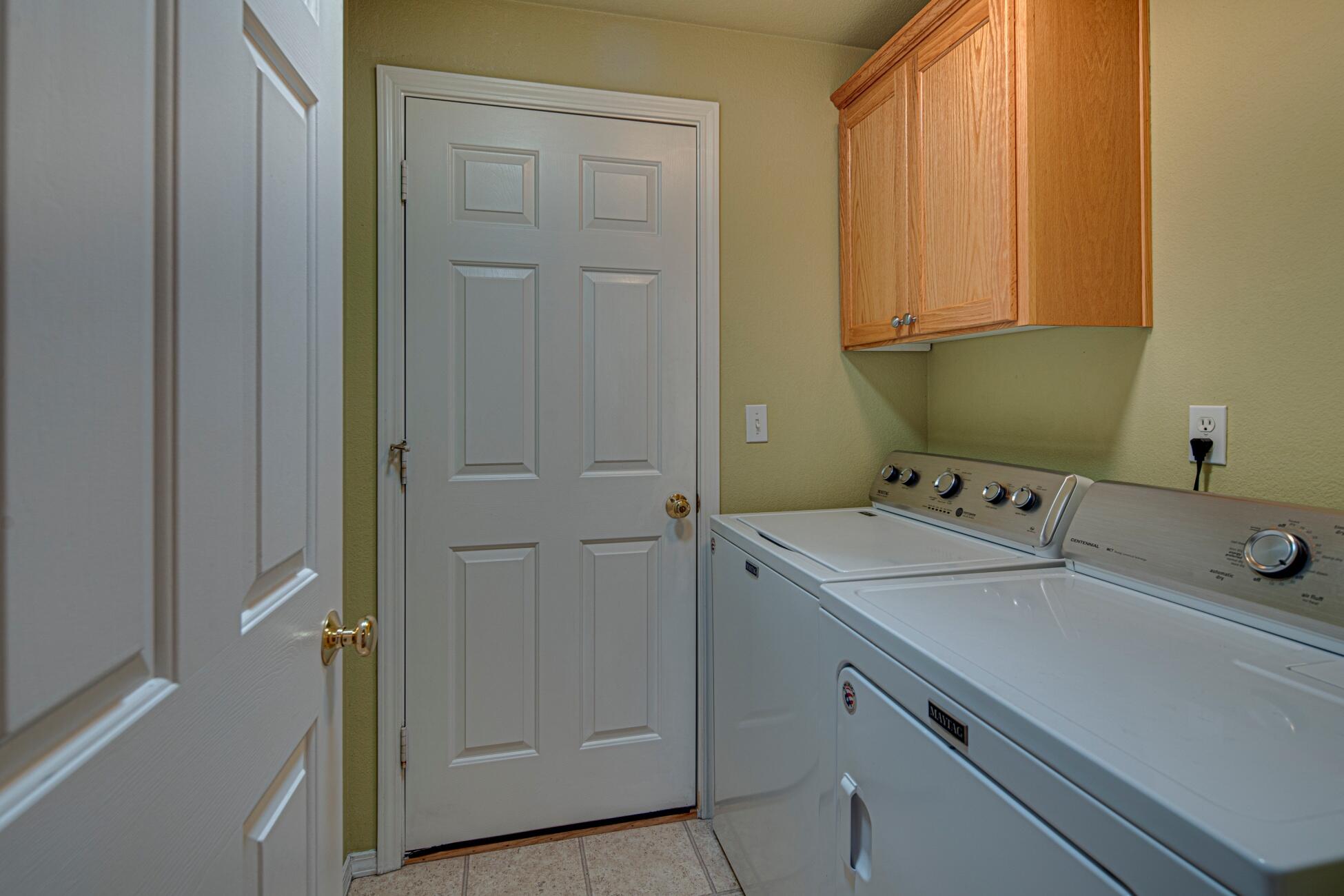 2021 Southwest 38th Street Redmond, OR 97756 - Photo 30 of 36 batch_2021SW38-142