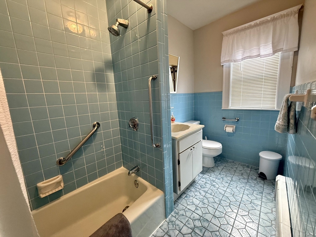 206 School Street, Unit 1 Watertown, MA 02472 - Photo 17 of 30