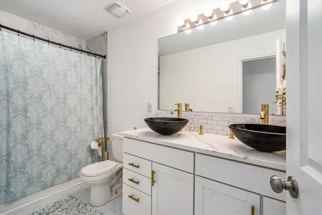 $465,000 | 6649 Maplelawn Drive, Ypsilanti, MI 48197