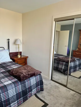 $1,350 | 8900 East Jefferson Avenue, Unit 528, Detroit, MI 48214