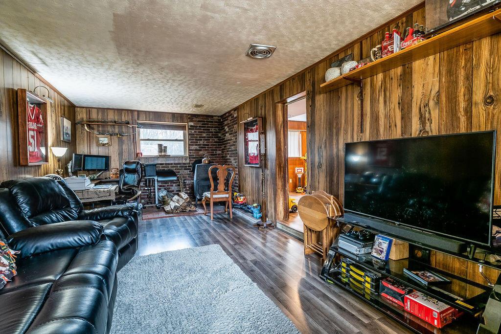 128 Dent Road Sunbury, OH 43074 - Photo 11 of 24 Dent-11