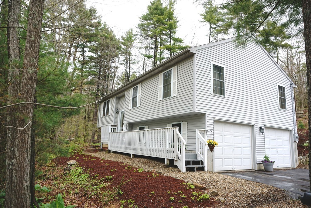 98 Brookfield Road Sturbridge, MA 01518 - Photo 1 of 29