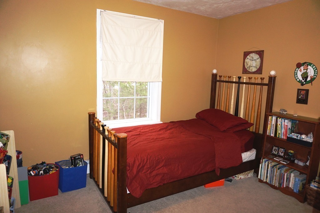 98 Brookfield Road Sturbridge, MA 01518 - Photo 14 of 29