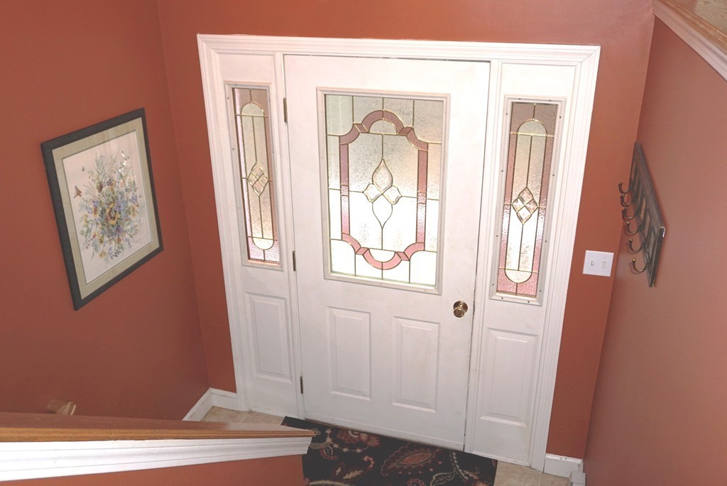 98 Brookfield Road Sturbridge, MA 01518 - Photo 2 of 29