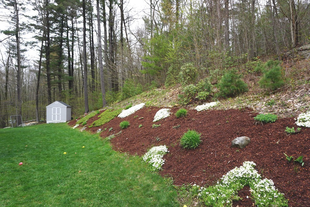 98 Brookfield Road Sturbridge, MA 01518 - Photo 25 of 29