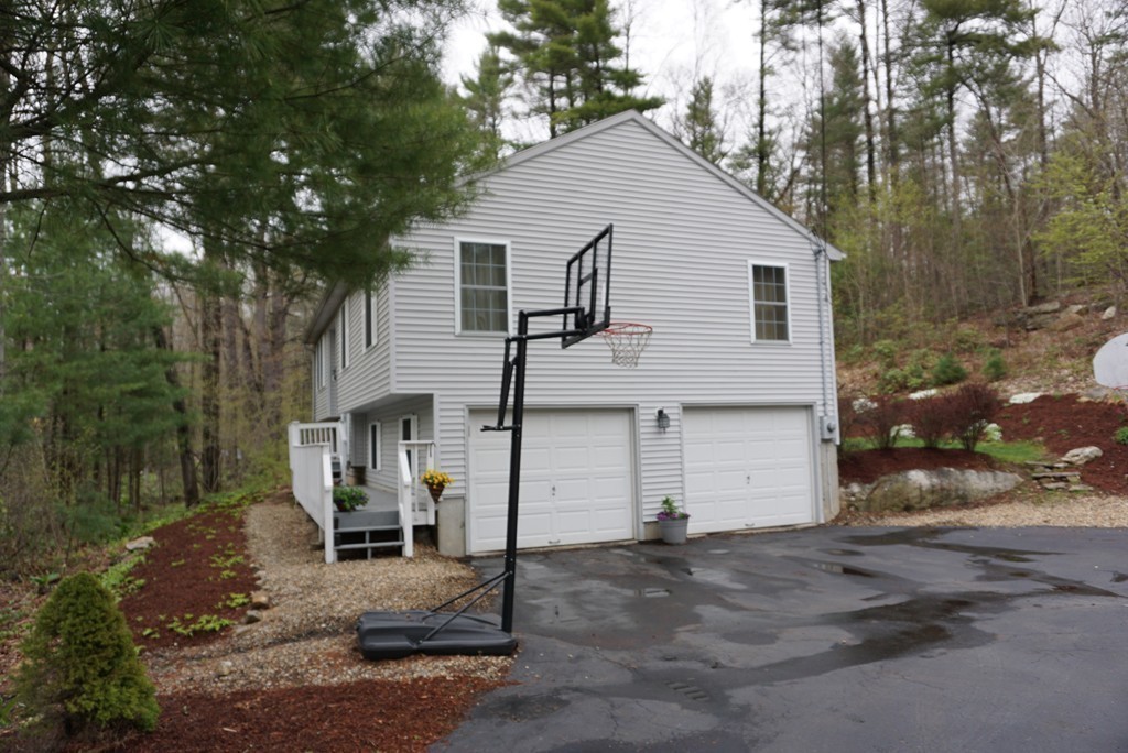 98 Brookfield Road Sturbridge, MA 01518 - Photo 28 of 29