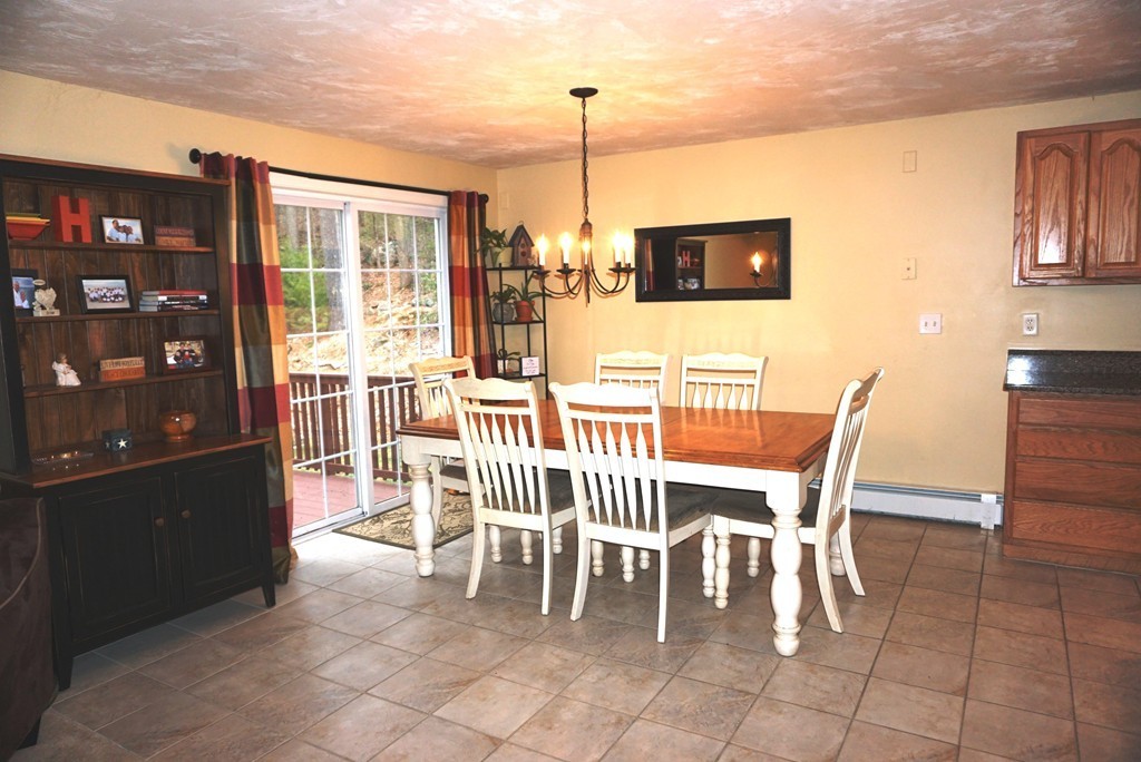 98 Brookfield Road Sturbridge, MA 01518 - Photo 7 of 29
