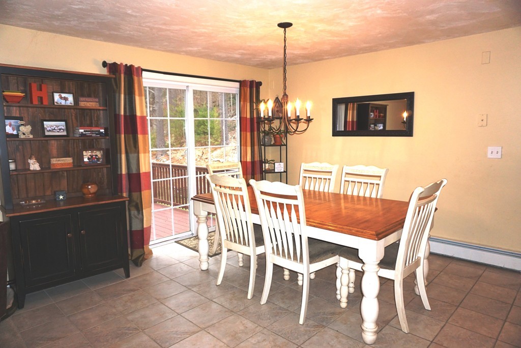 98 Brookfield Road Sturbridge, MA 01518 - Photo 8 of 29