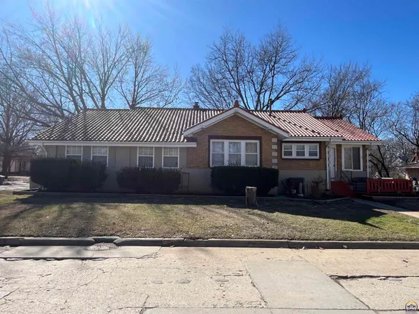 $280,000 | 645 Lincoln Street, Emporia, KS 66801