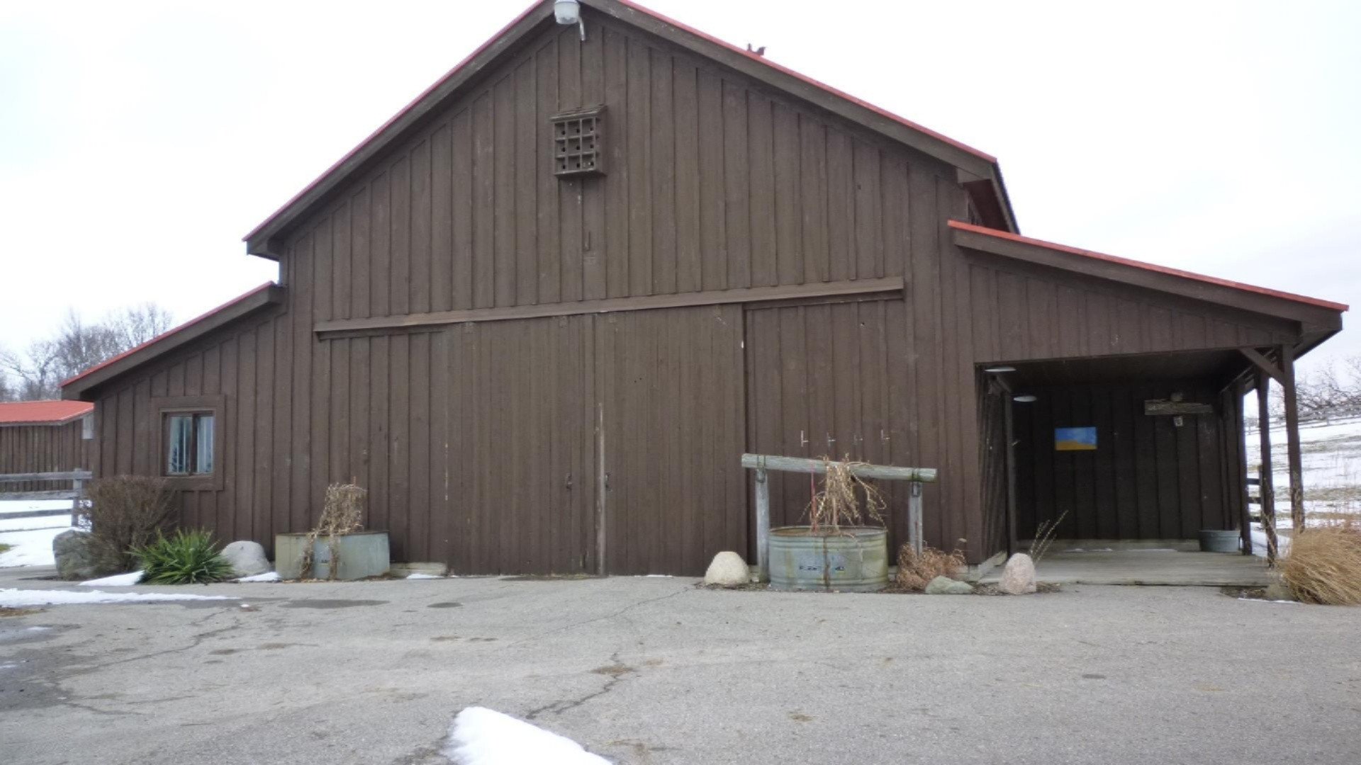 8925 2 Mile Road Northeast Ada, MI 49301 - Photo 11 of 15 Super Great Barn