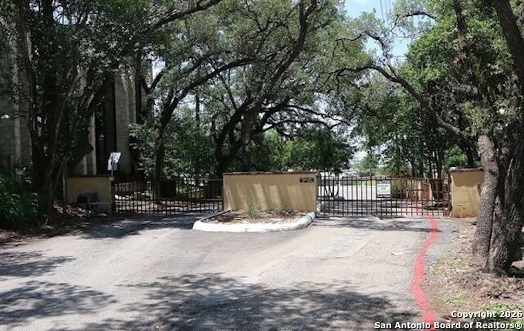 8642 Fredericksburg Road, Unit 501 San Antonio, TX 78240 - Photo 35 of 43