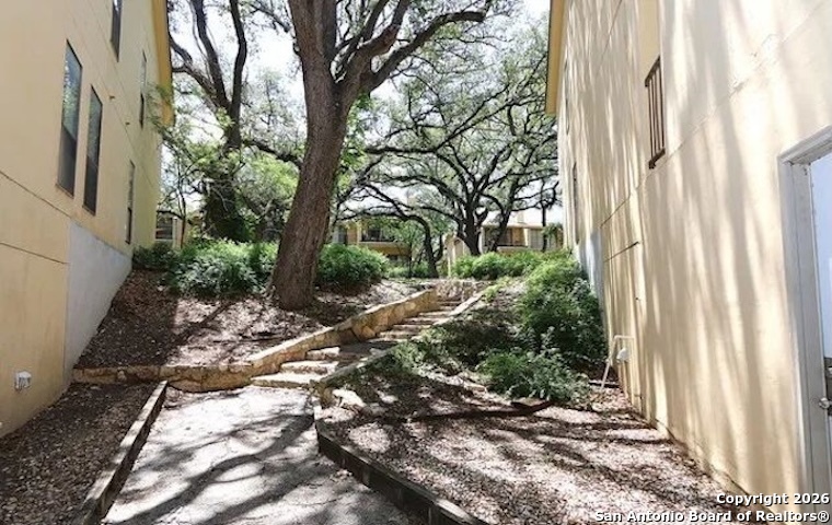 8642 Fredericksburg Road, Unit 501 San Antonio, TX 78240 - Photo 41 of 43