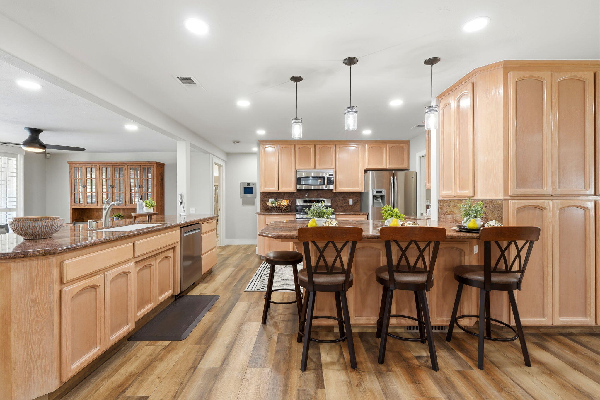 31126 Tower Road Visalia, CA 93292 - Photo 8 of 42 Kitchen