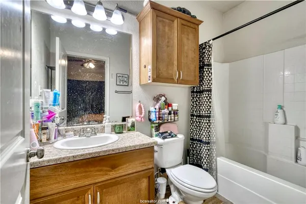 $1,800 | 4400 Reveille Road, College Station, TX 77845