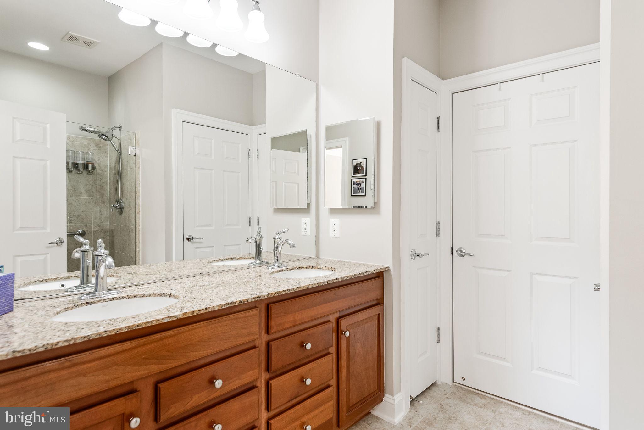 44465 Callaway Square Ashburn, VA 20147 - Photo 23 of 53 Primary Bath w/Double Sinks