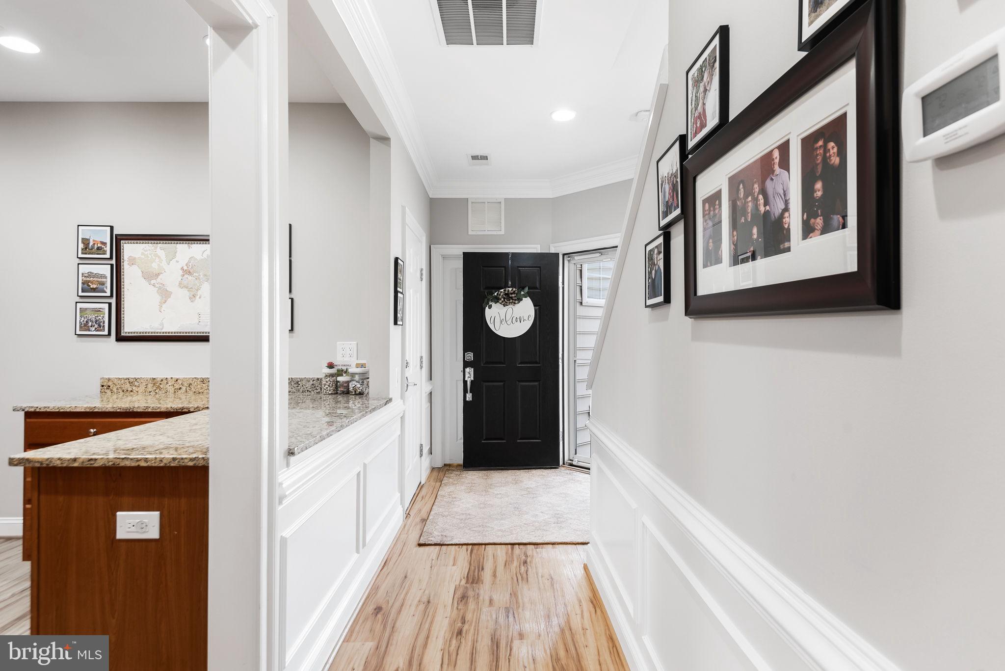 44465 Callaway Square Ashburn, VA 20147 - Photo 8 of 53 Hallway