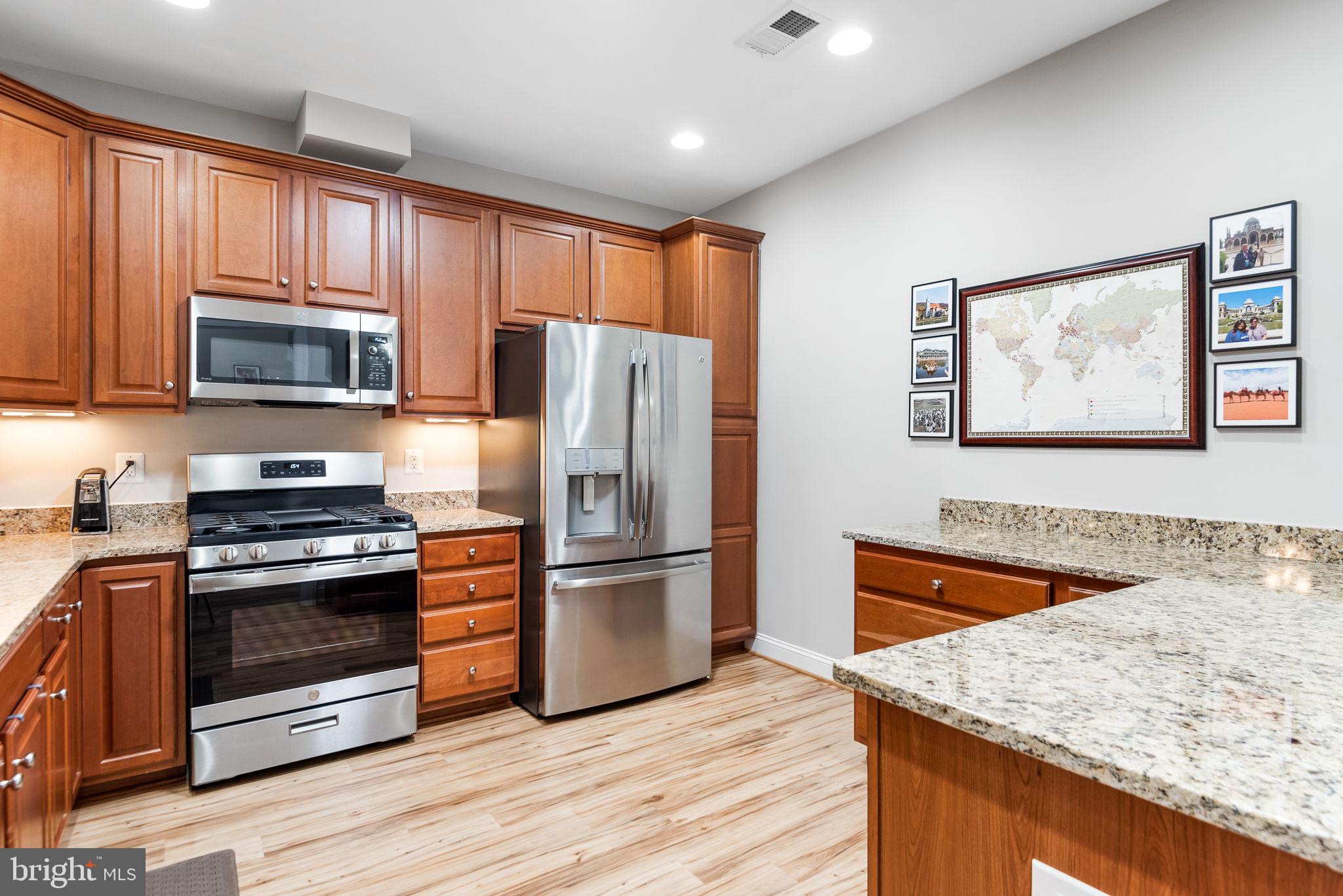 44465 Callaway Square Ashburn, VA 20147 - Photo 10 of 53 Kitchen w/Stainless Appliances
