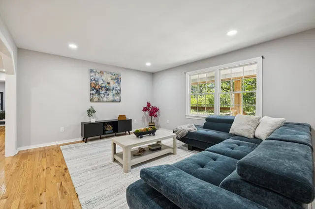 $574,900 | 6838 Old Clarksville Pike, Joelton, TN 37080