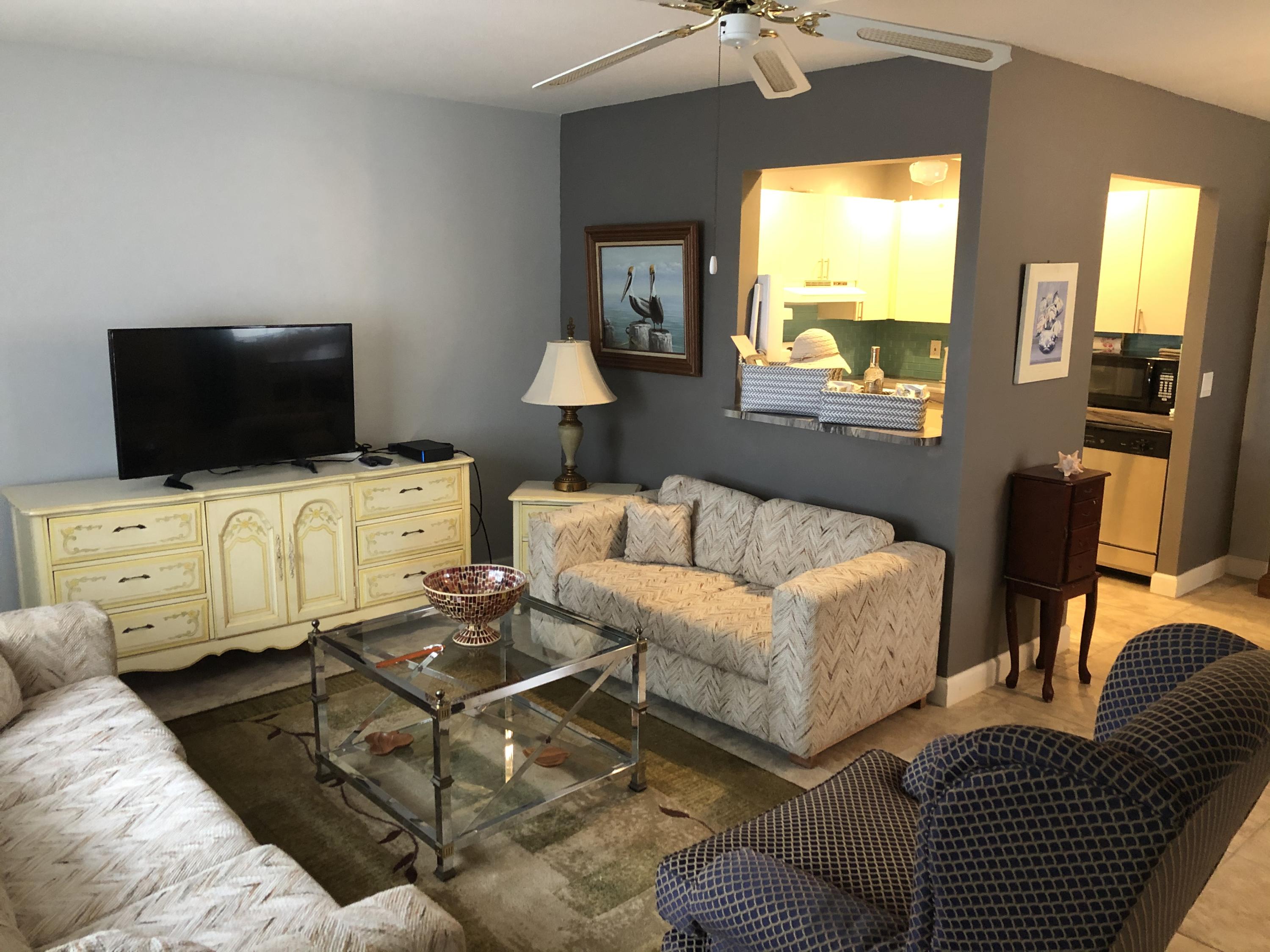 234 Monaco Way Delray Beach, FL 33446 - Photo 3 of 21 4879F41B-ACD6-4E36-8C49-ADF927DCCB47