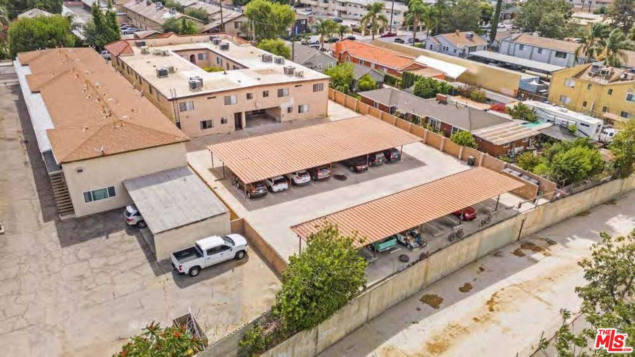24846 Walnut Street Santa Clarita, CA 91321 - Photo 3 of 7 Gallery Image 3