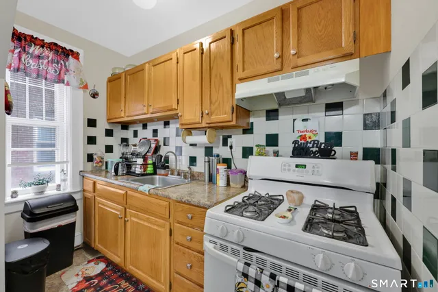 $790,000 | 77 Booth Street, New Britain, CT 06053