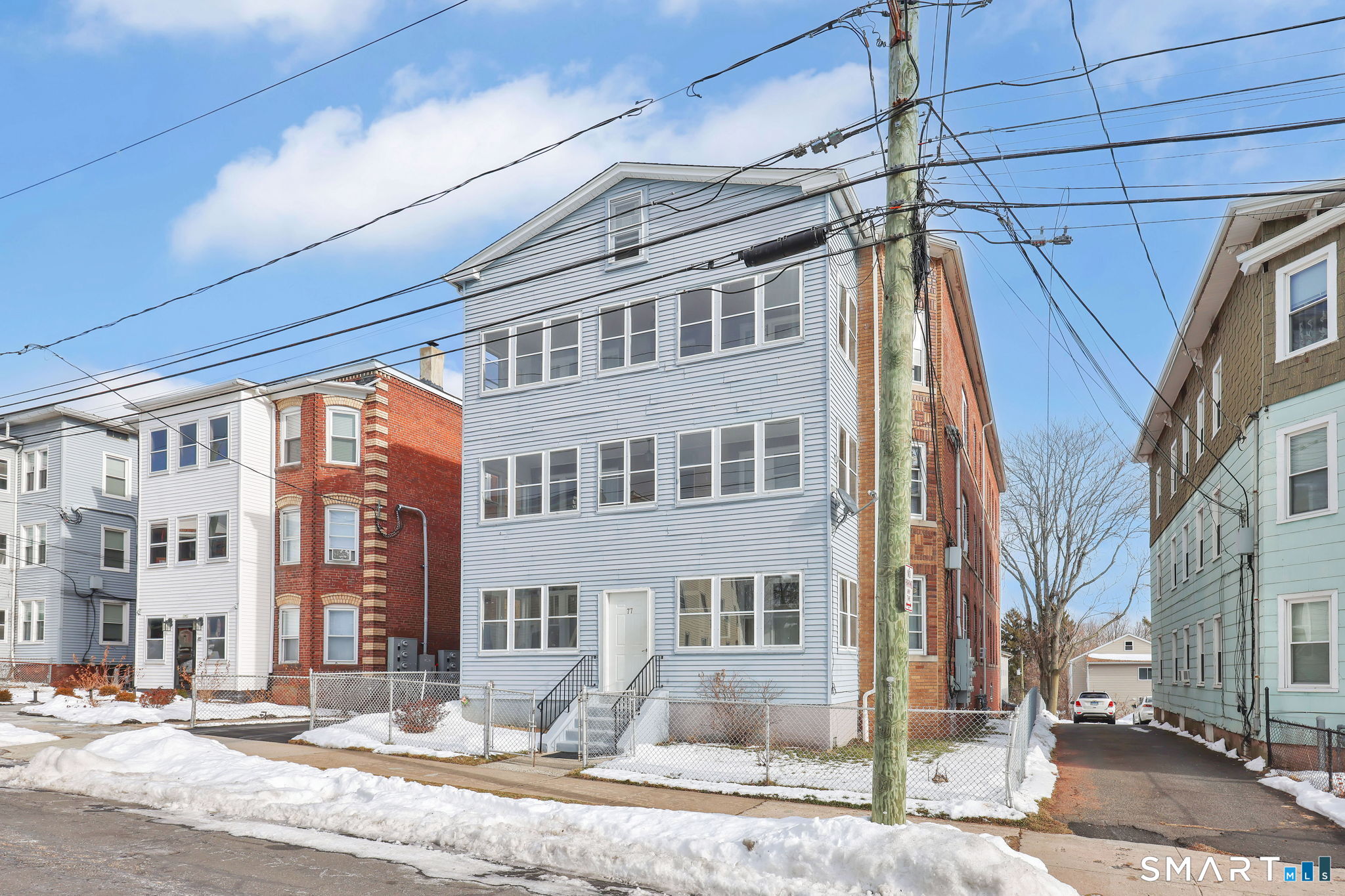 77 Booth Street New Britain, CT 06053 - Photo 3 of 32