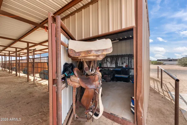 $950,000 | 49204 North 529th Avenue, Aguila, AZ 85320