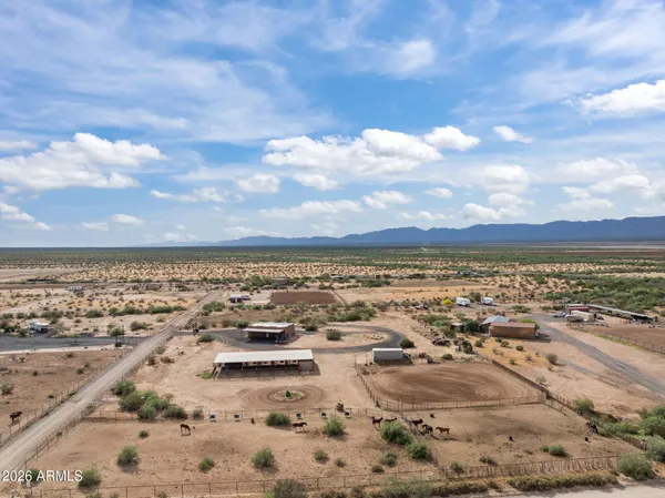 $950,000 | 49204 North 529th Avenue, Aguila, AZ 85320