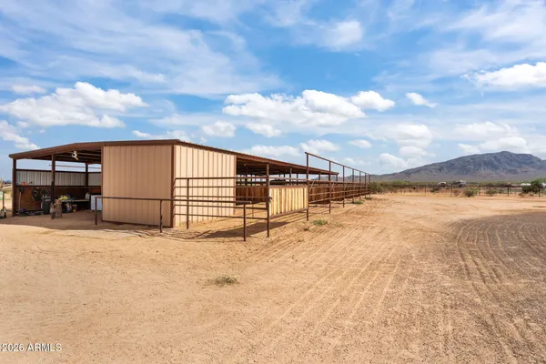 $950,000 | 49204 North 529th Avenue, Aguila, AZ 85320