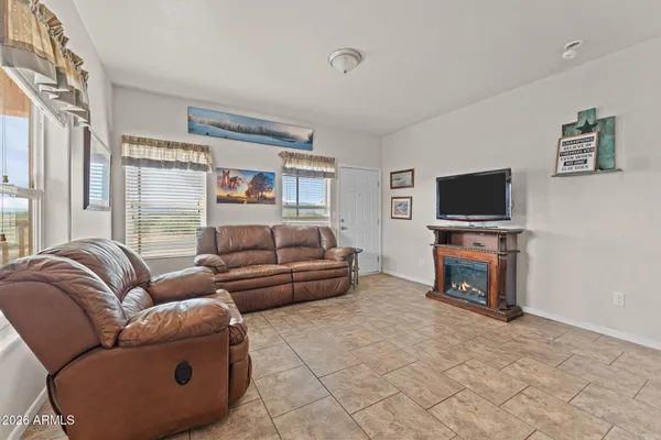 $950,000 | 49204 North 529th Avenue, Aguila, AZ 85320