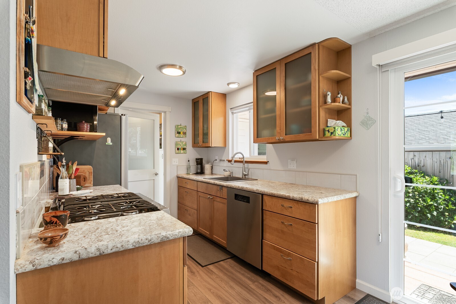 1603 25th Street Anacortes, WA 98221 - Photo 10 of 37