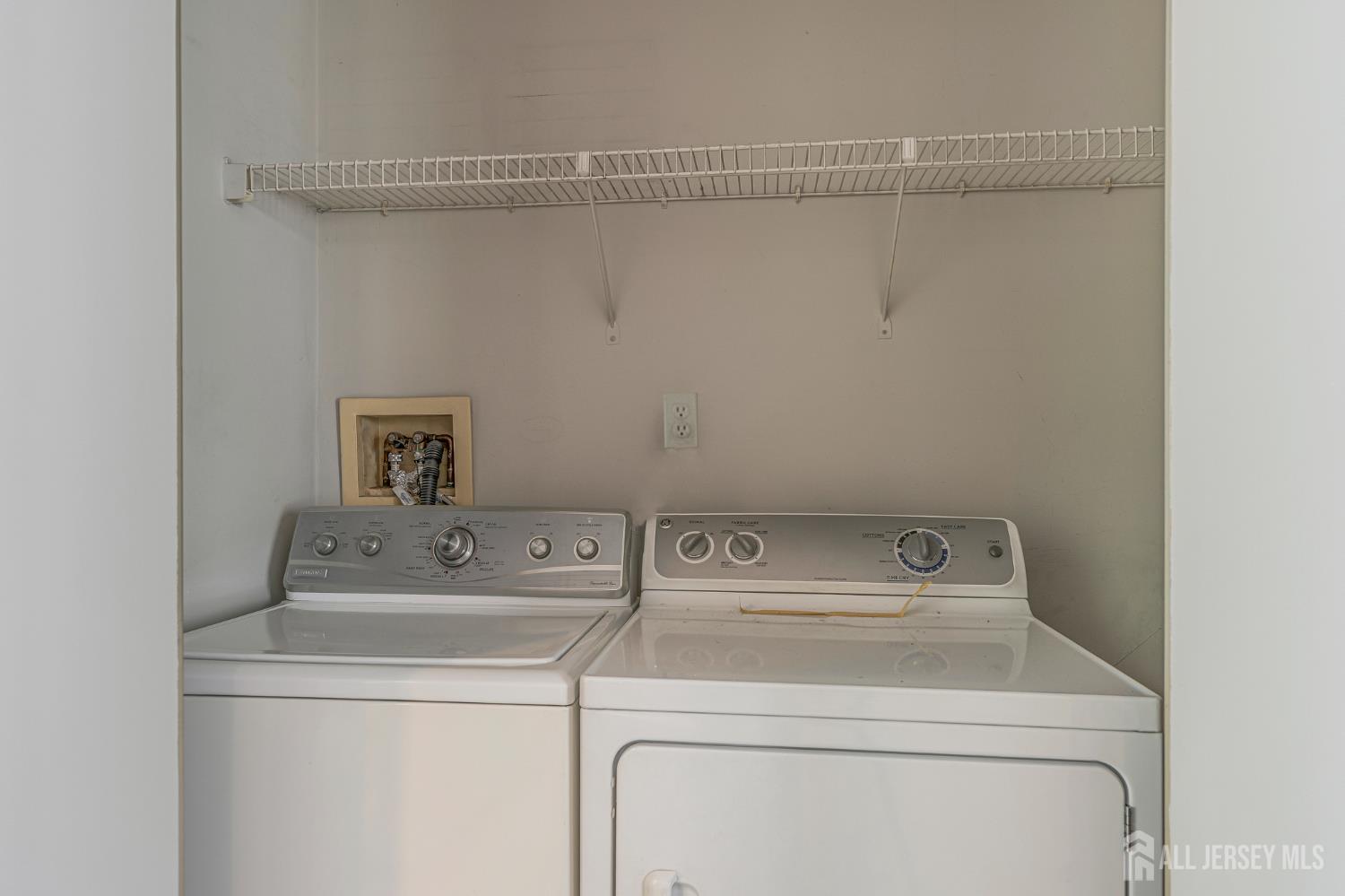 12 Carriage Place Edison, NJ 08820 - Photo 22 of 29
