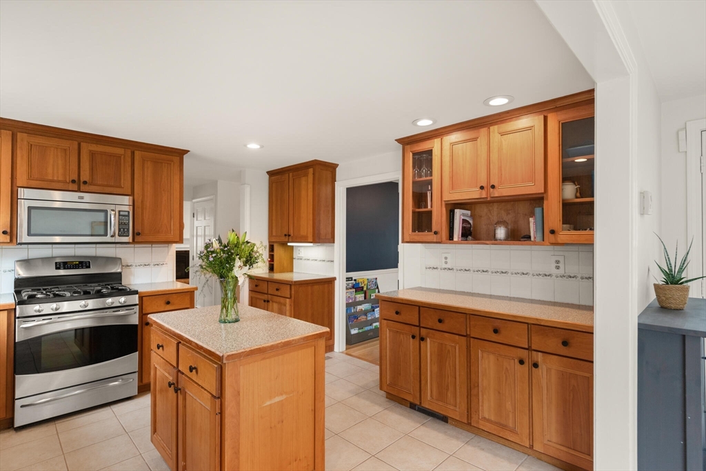 9 Meadowview Road Topsfield, MA 01983 - Photo 16 of 39