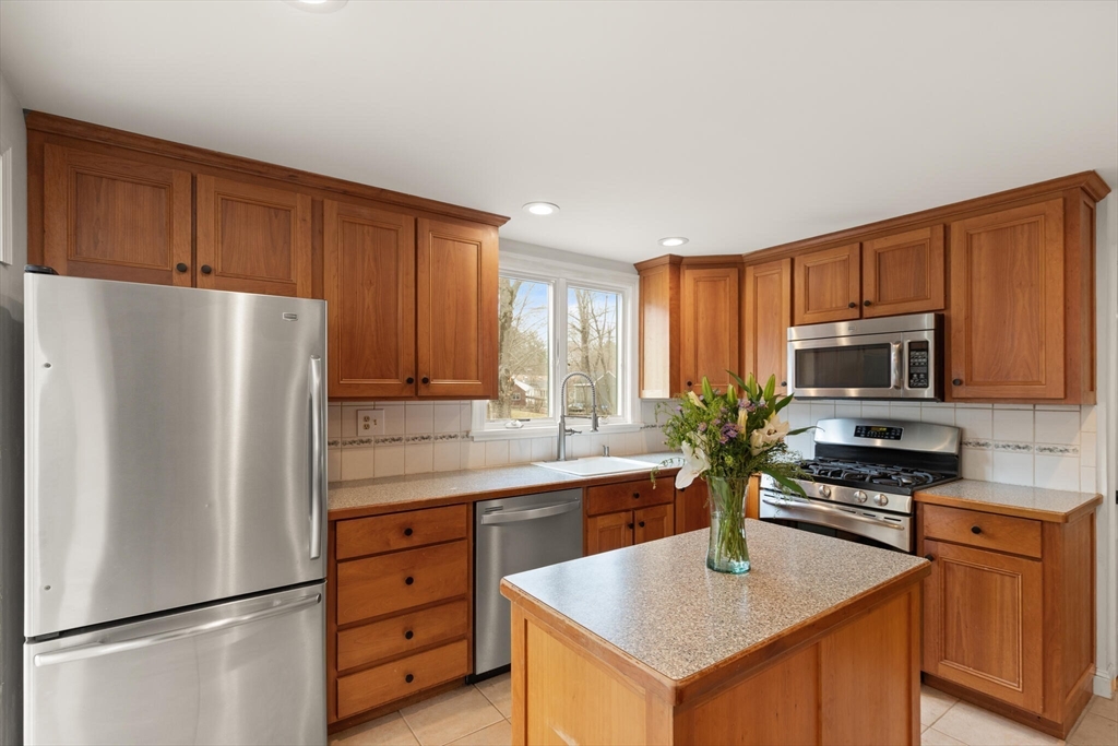 9 Meadowview Road Topsfield, MA 01983 - Photo 18 of 39